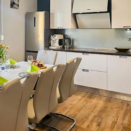 Holiday home Awesome In
