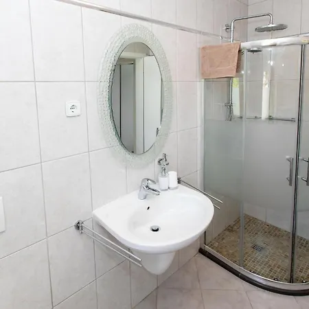 Amazing In With Wifi