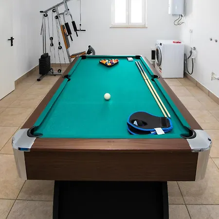 Stunning In With Wifi Holiday home