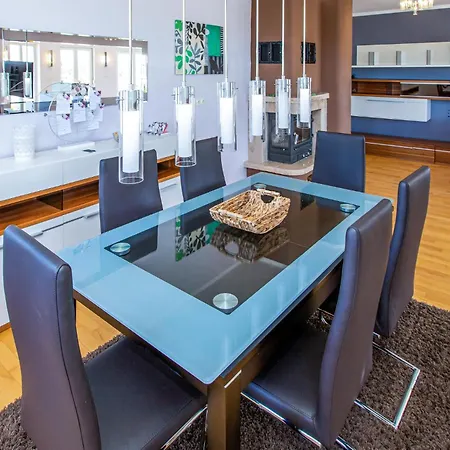 Holiday home Stunning In With Wifi