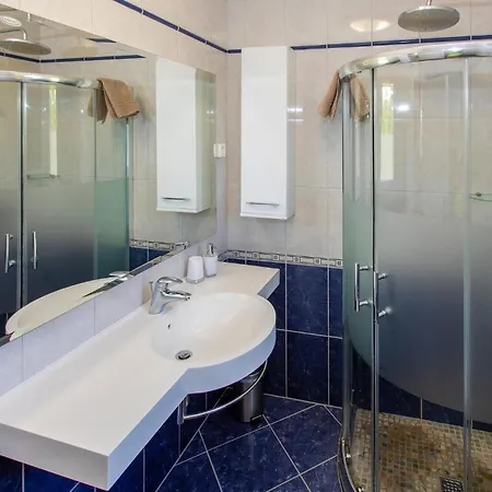 Holiday home Stunning In With Wifi *