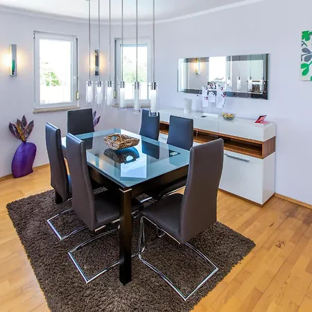 Holiday home Stunning In With Wifi *